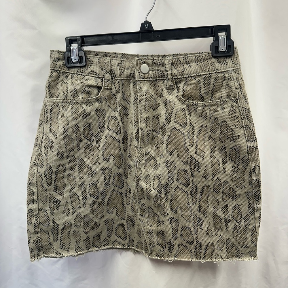 Le Lis snake print mini skirt size S